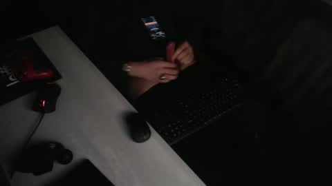 Snapshot of indicasonly chatting on November 2025 09:33:01 AM indicasonly online show from November 2025 09:33:01 AM