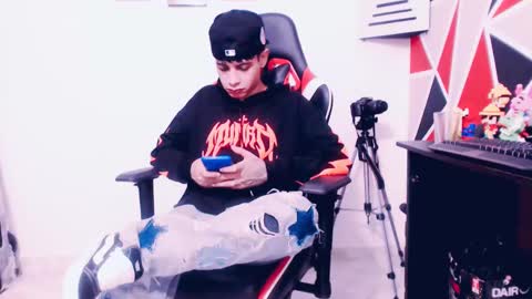 Snapshot of indomitablebeast chatting on February 2025 08:21:01 AM matias online show from February 2025 08:21:01 AM