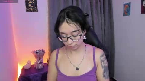Snapshot of indra_cam chatting on June 2026 05:10:02 AM Diana online show from June 2026 05:10:02 AM