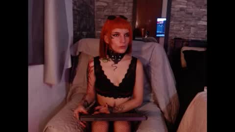 MOLLY online show from January 2026 02:25:02 AM