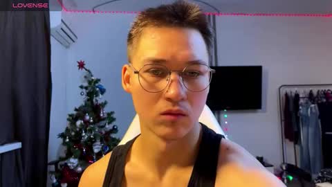 Snapshot of infernolustt chatting on January 2026 09:44:02 AM infernolustt online show from January 2026 09:44:02 AM