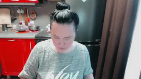 Snapshot of infinity_loveliness chatting on January 2025 10:42:02 AM Infinity online show from January 2025 10:42:02 AM