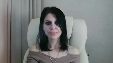 Snapshot of injaathome chatting on February 2025 07:10:02 PM InjaAtHome online show from February 2025 07:10:02 PM