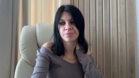 Snapshot of injaathome chatting on September 2025 06:05:02 AM InjaAtHome online show from September 2025 06:05:02 AM
