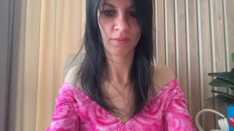 Snapshot of injaathome chatting on June 2026 09:35:02 AM InjaAtHome online show from June 2026 09:35:02 AM