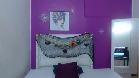 Snapshot of innocent_sexybaby chatting on October 2025 09:27:01 PM innocent_sexybaby online show from October 2025 09:27:01 PM