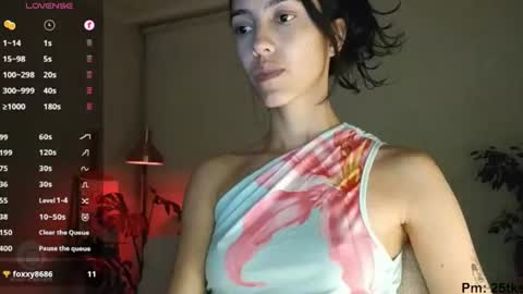 Snapshot of innocentlatiina chatting on June 2026 10:49:02 PM Laroa online show from June 2026 10:49:02 PM