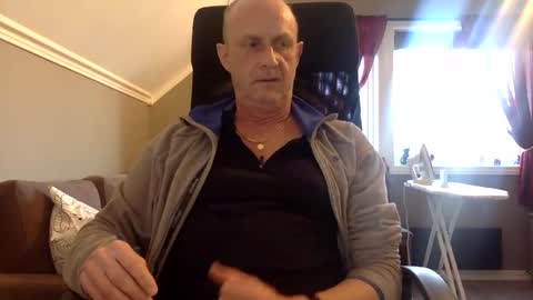 Snapshot of insignia20 chatting on December 2024 11:39:01 AM insignia20 online show from December 2024 11:39:01 AM