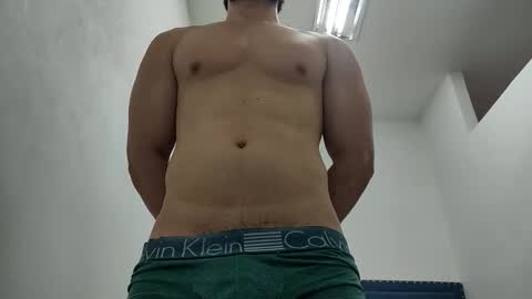 Snapshot of insistente chatting on January 2026 04:21:02 PM INSTAGRAM camilodlx online show from January 2026 04:21:02 PM