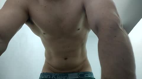 Snapshot of insistente chatting on February 2026 03:48:02 PM INSTAGRAM camilodlx online show from February 2026 03:48:02 PM