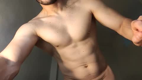 Snapshot of insistente chatting on April 2026 02:29:01 PM INSTAGRAM camilodlx online show from April 2026 02:29:01 PM