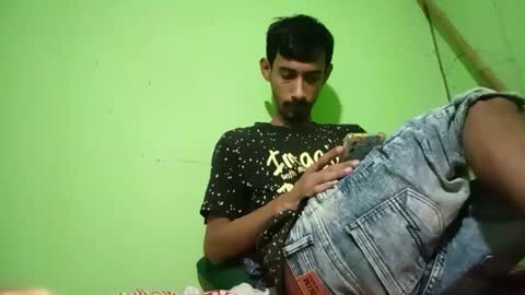 interne8famous online show from October 2025 11:41:02 AM