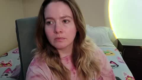 Snapshot of internetfairy_xo chatting on May 2026 06:29:02 AM Faye online show from May 2026 06:29:02 AM
