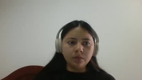 Iris 3 online show from November 2025 09:59:01 PM