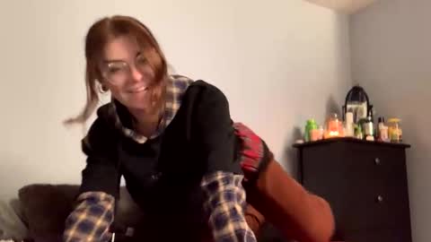 Snapshot of intothewoodswego chatting on October 2025 02:04:02 AM IntoTheWoodsWeGo online show from October 2025 02:04:02 AM