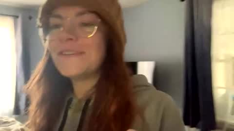 Snapshot of intothewoodswego chatting on November 2025 01:32:01 PM IntoTheWoodsWeGo online show from November 2025 01:32:01 PM