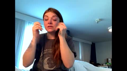 Snapshot of intothewoodswego chatting on November 2025 02:53:02 PM IntoTheWoodsWeGo online show from November 2025 02:53:02 PM