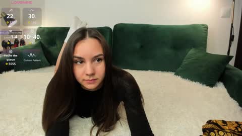 Yuli online show from September 2025 09:35:02 AM