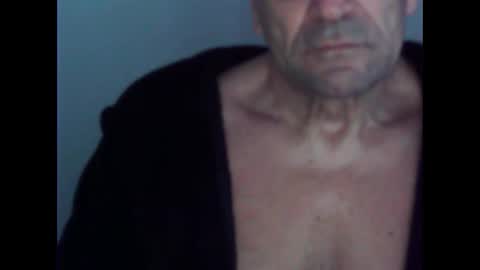 Snapshot of invested2022 chatting on November 2025 07:52:01 AM Invested online show from November 2025 07:52:01 AM