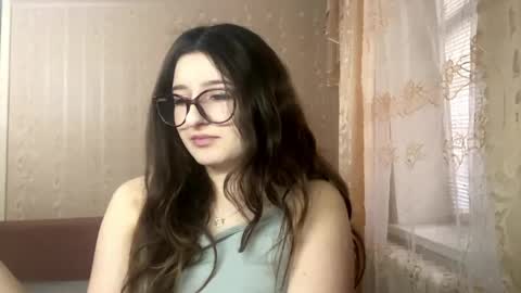 Rena online show from May 2026 10:02:02 AM