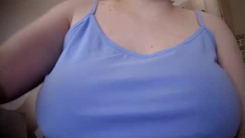 Snapshot of irinnak chatting on April 2026 12:35:01 PM IrinnaK online show from April 2026 12:35:01 PM