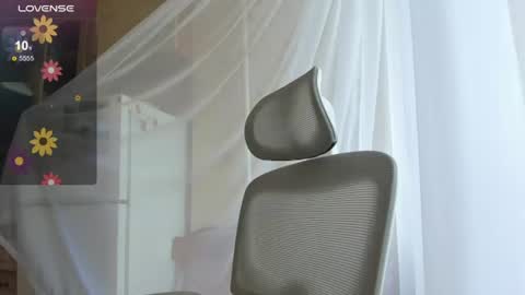 Snapshot of iris_crispy chatting on June 2026 03:06:02 AM Iris online show from June 2026 03:06:02 AM
