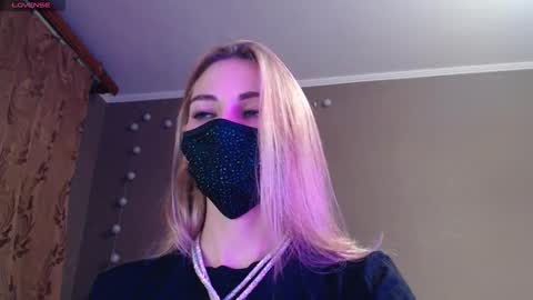 Lily online show from November 2025 04:31:02 PM