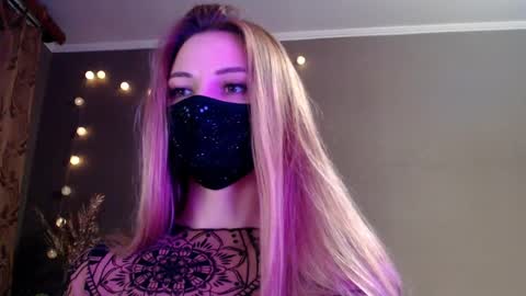 Lily online show from April 2026 04:59:02 PM