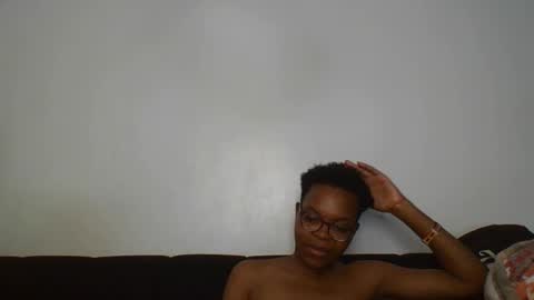 iris_love_2 online show from February 2025 09:36:02 PM