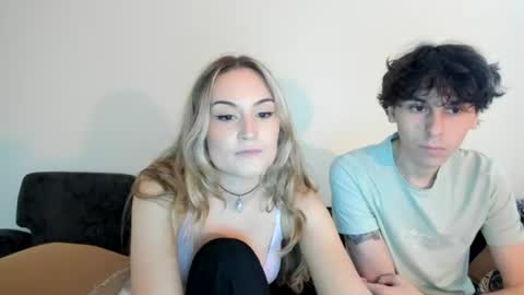Snapshot of iris_roslin chatting on June 2026 02:42:02 AM Iris 3 online show from June 2026 02:42:02 AM