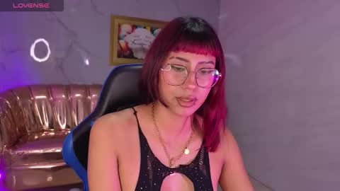 Iris  online show from November 2025 08:51:01 PM