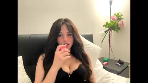 irisbabyyyyyyy online show from May 2026 10:27:02 PM