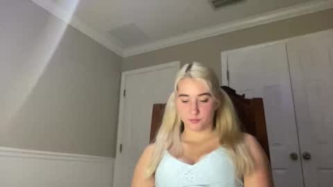 Irispink1 online show from December 2025 02:50:02 AM