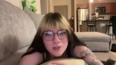 irissweets online show from April 2026 09:07:01 AM