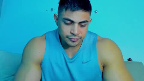 Iron online show from November 2025 11:15:01 PM