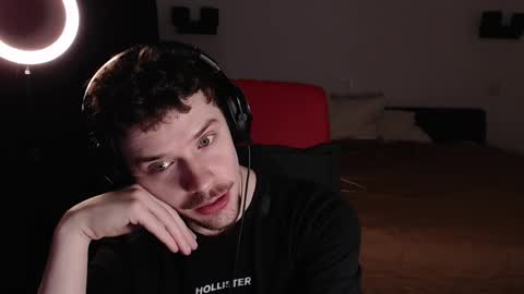 Snapshot of ironthud chatting on February 2025 08:33:02 PM Sam online show from February 2025 08:33:02 PM
