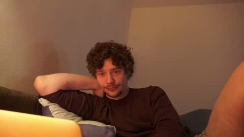 Sam online show from December 2025 11:11:02 PM