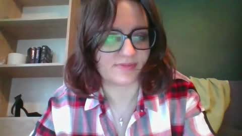 Snapshot of irresistibleparis chatting on April 2026 05:35:01 AM Paris online show from April 2026 05:35:01 AM