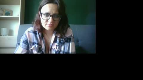 Snapshot of irresistibleparis chatting on June 2026 05:19:02 AM Paris online show from June 2026 05:19:02 AM