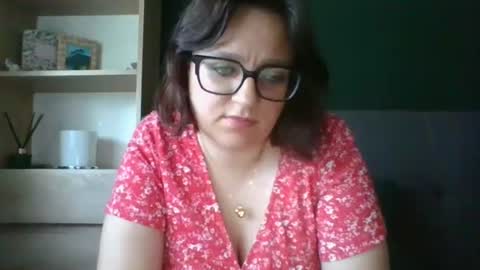 Snapshot of irresistibleparis chatting on June 2026 05:45:02 AM Paris online show from June 2026 05:45:02 AM