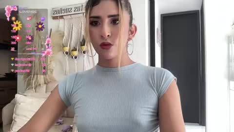 Snapshot of isa__fox_1 chatting on June 2026 01:25:02 PM Isabella online show from June 2026 01:25:02 PM
