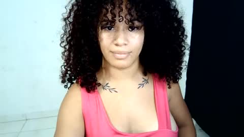 Snapshot of isa_bellaxx23 chatting on June 2026 01:08:02 AM isa_bellaxx23 online show from June 2026 01:08:02 AM