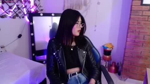 isabela online show from November 2025 11:15:01 PM