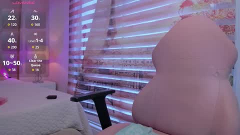    online show from October 2025 03:29:02 PM