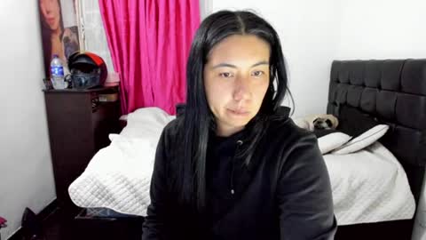 Snapshot of isa_mey chatting on July 2026 02:04:02 AM Isa online show from July 2026 02:04:02 AM