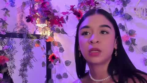 Isabella        online show from December 2024 03:40:02 AM