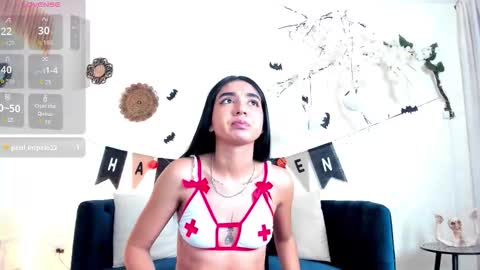 Snapshot of isa_rouse__ chatting on October 2025 03:07:02 AM ISA ROUSE online show from October 2025 03:07:02 AM