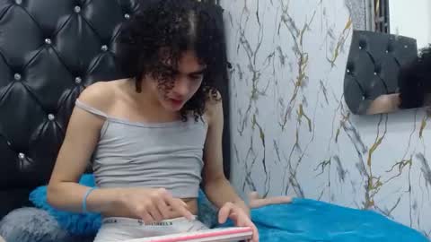 Snapshot of isa_x18 chatting on June 2026 12:09:02 AM isa_x18 online show from June 2026 12:09:02 AM