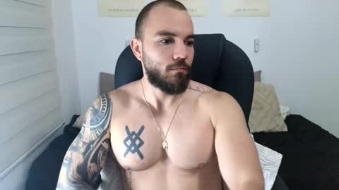 Isaac carter online show from October 2025 11:11:02 AM