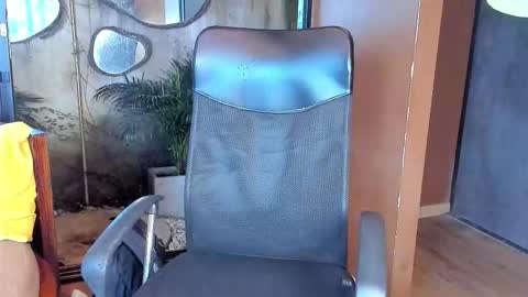 isaac_grimm online show from January 2026 03:00:02 AM